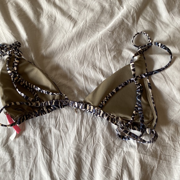 VS triangle bikini top - Picture 3 of 4